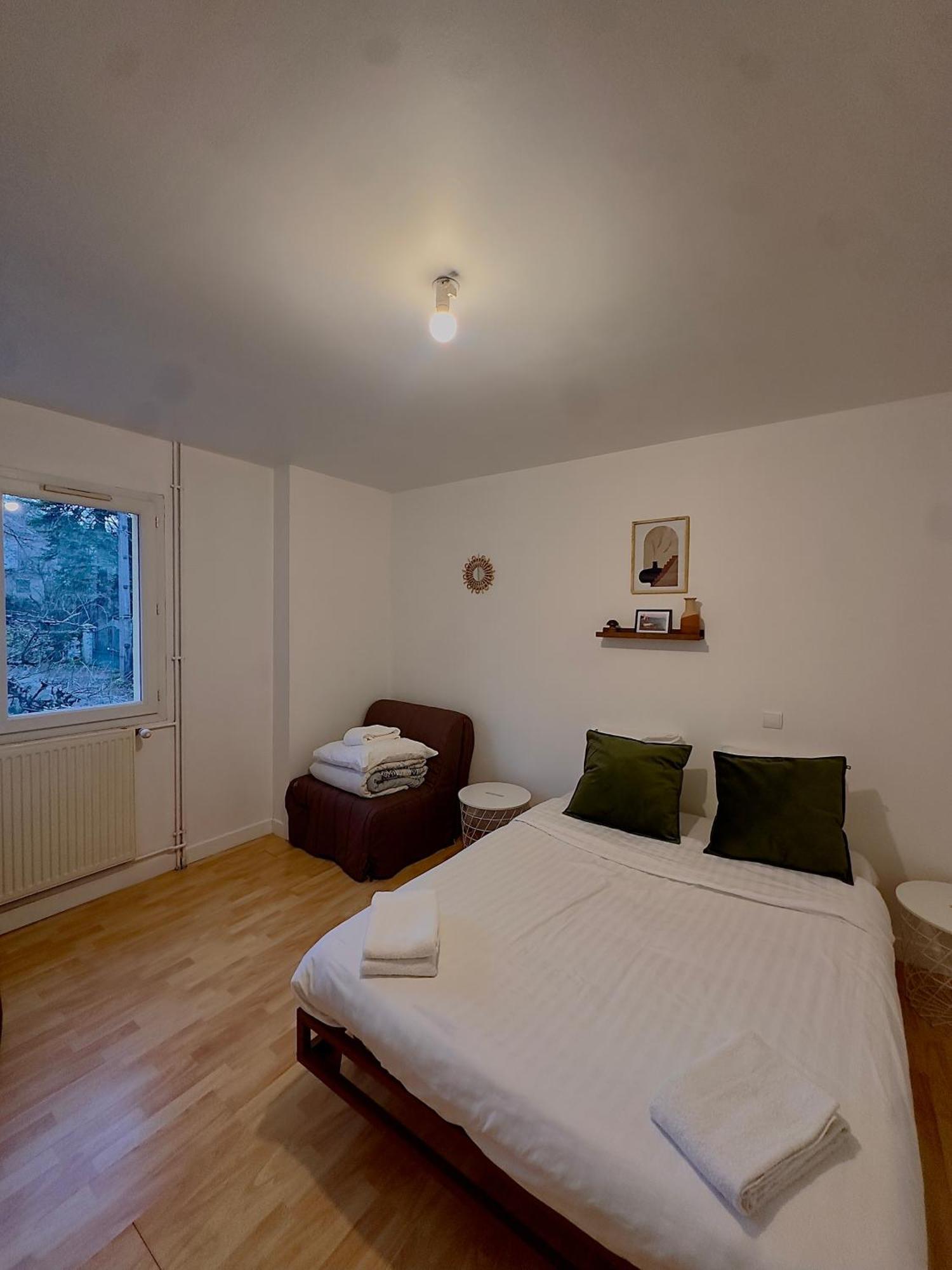 Appartement Chloe Du Lac Montferrat  Eksteriør bilde