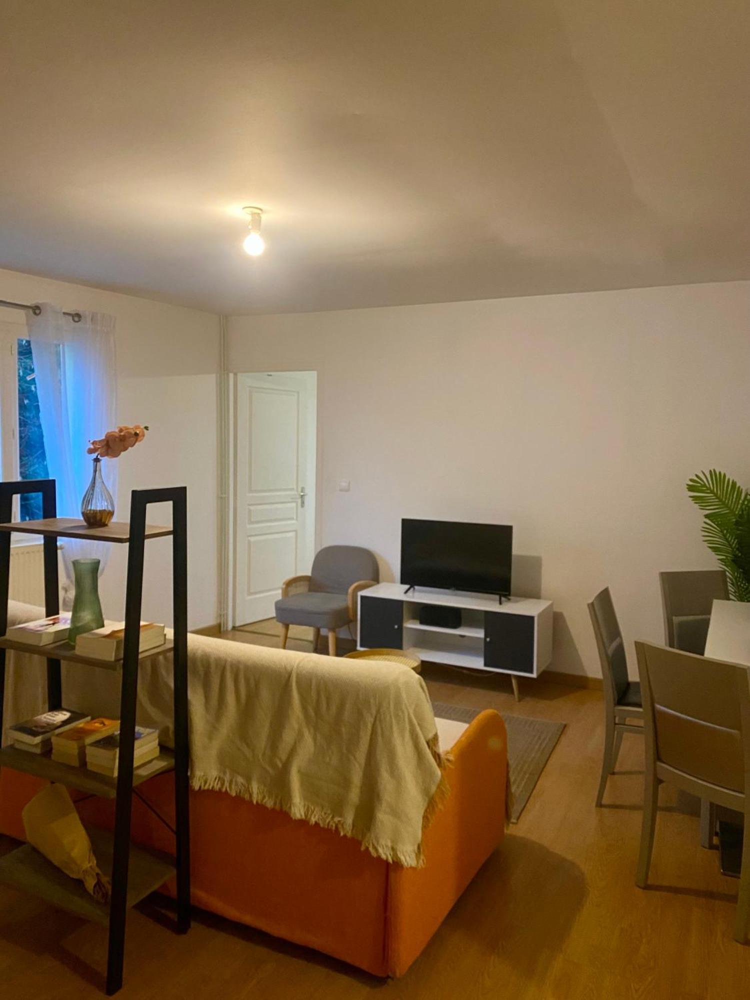 Appartement Chloe Du Lac Montferrat  Eksteriør bilde